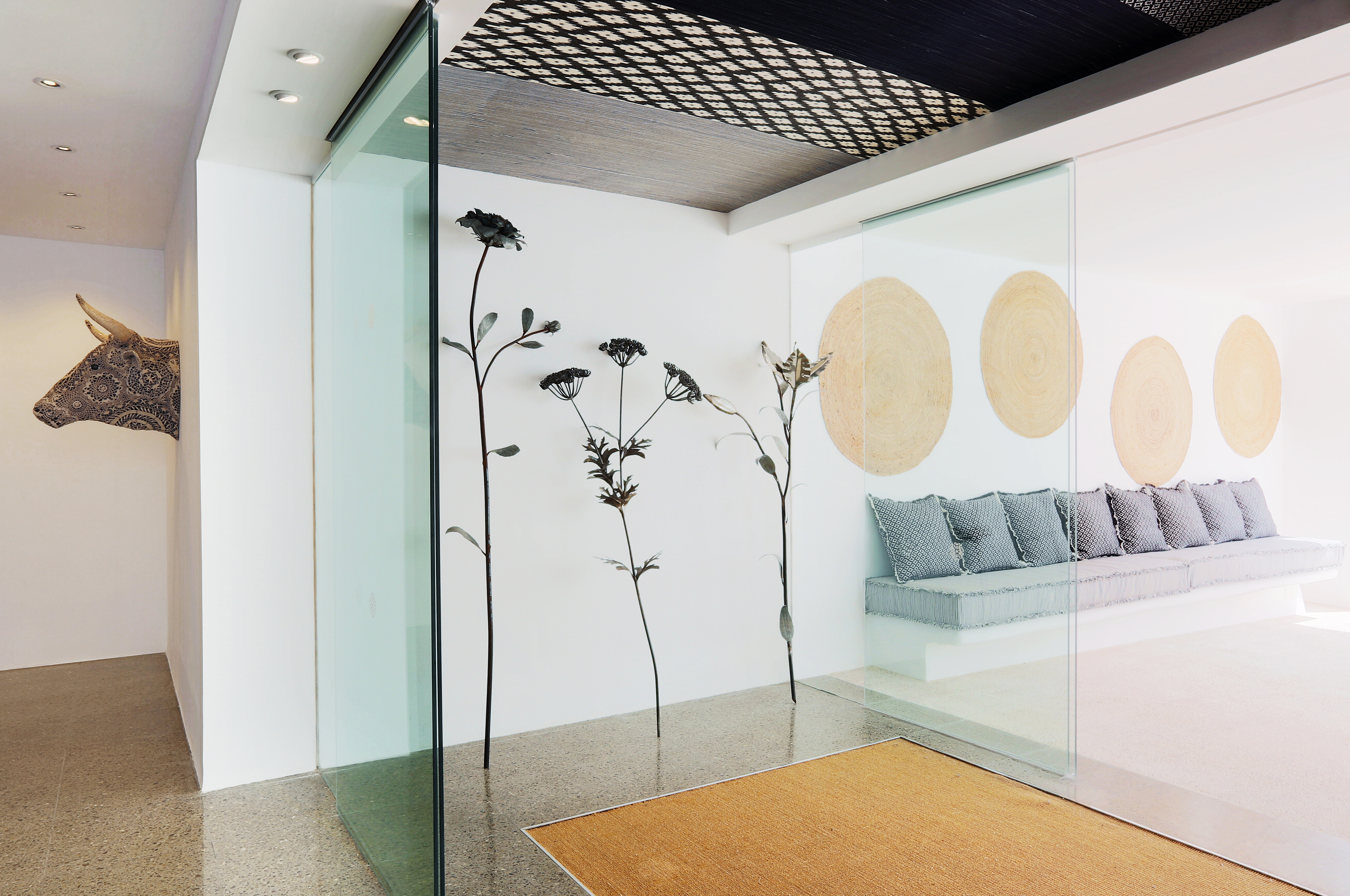 reception (entrance)