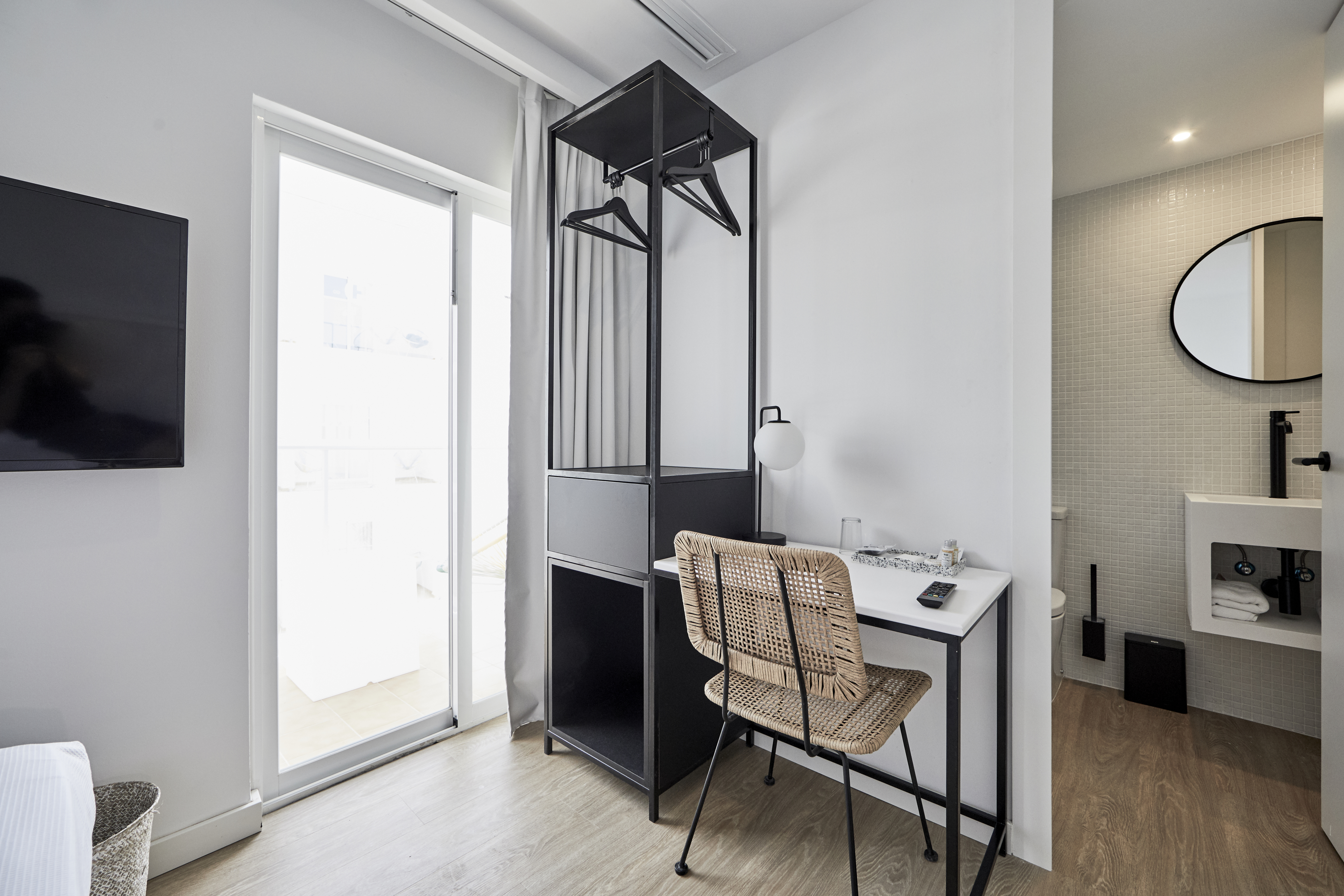 room - individual (view 2)