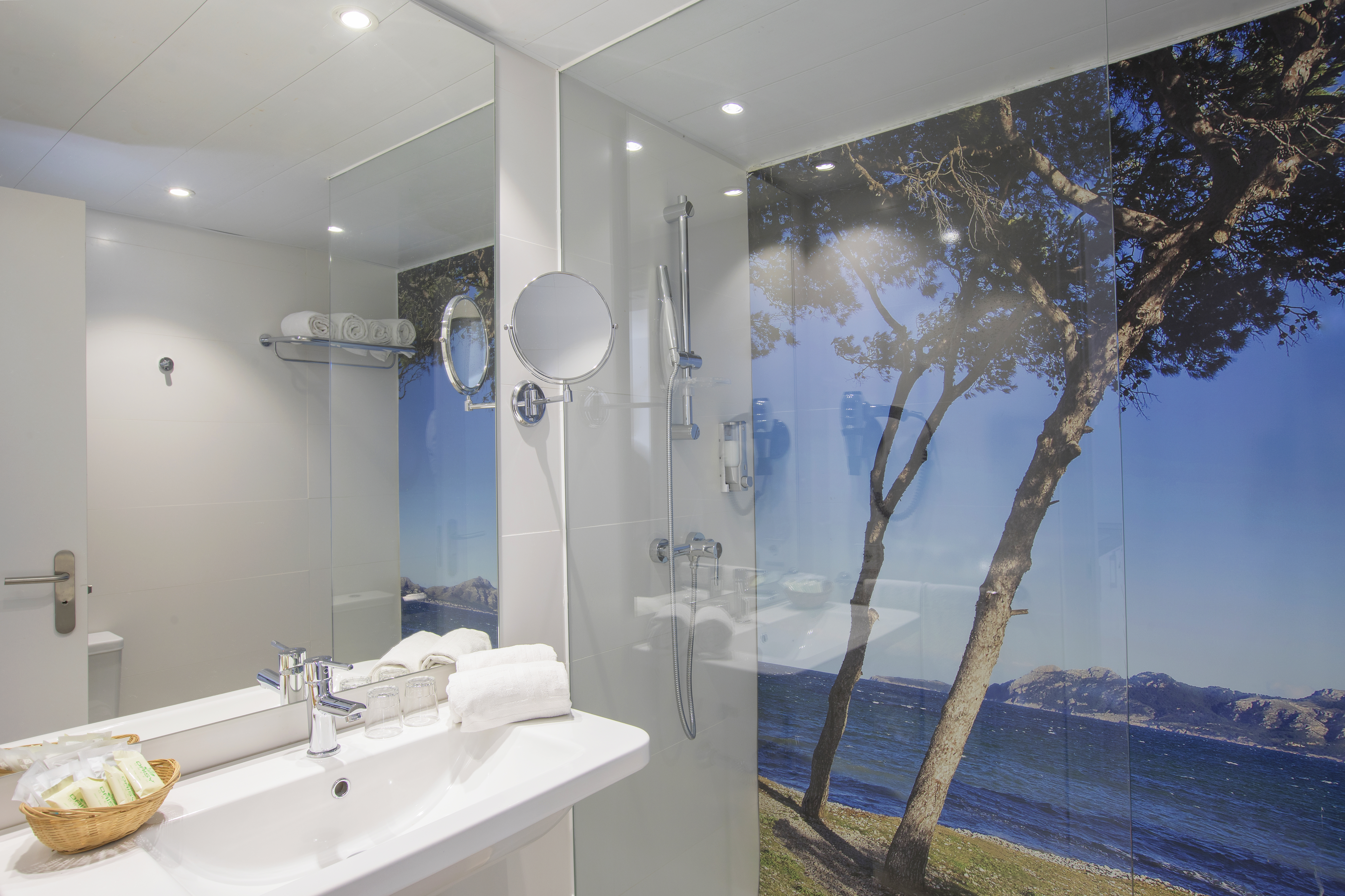 apartament - bathroom