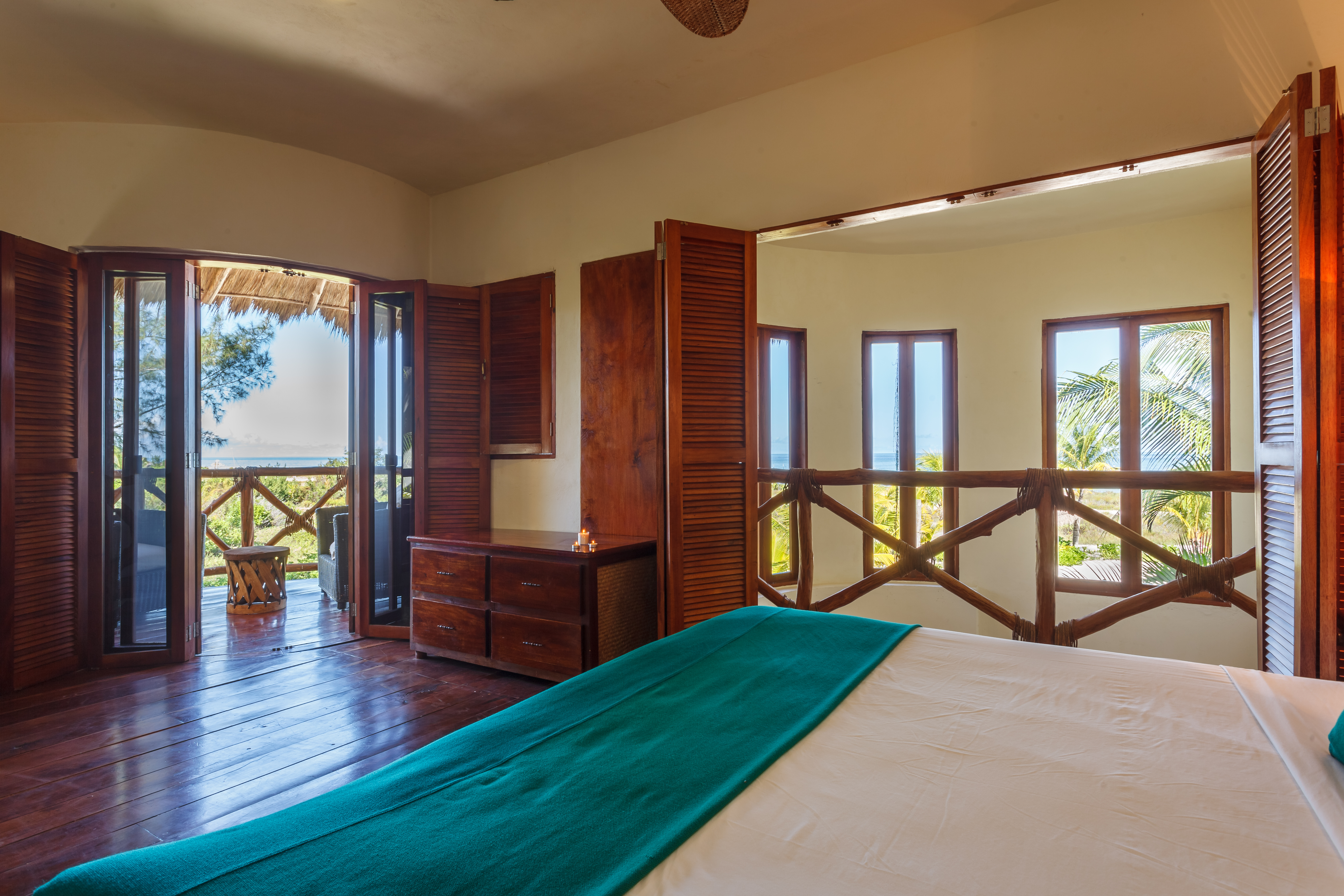 room - master suite 2