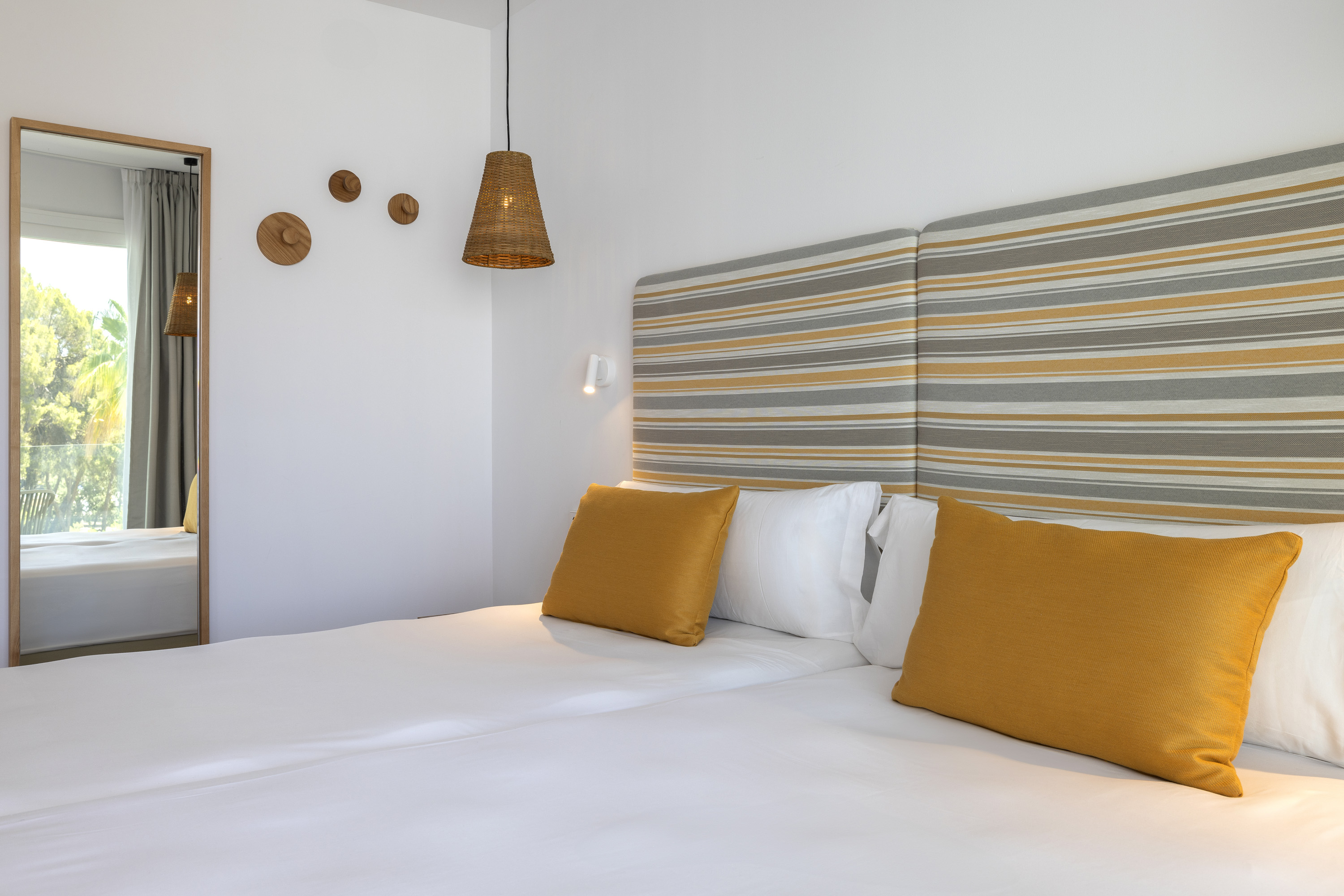 double partial beach view 109