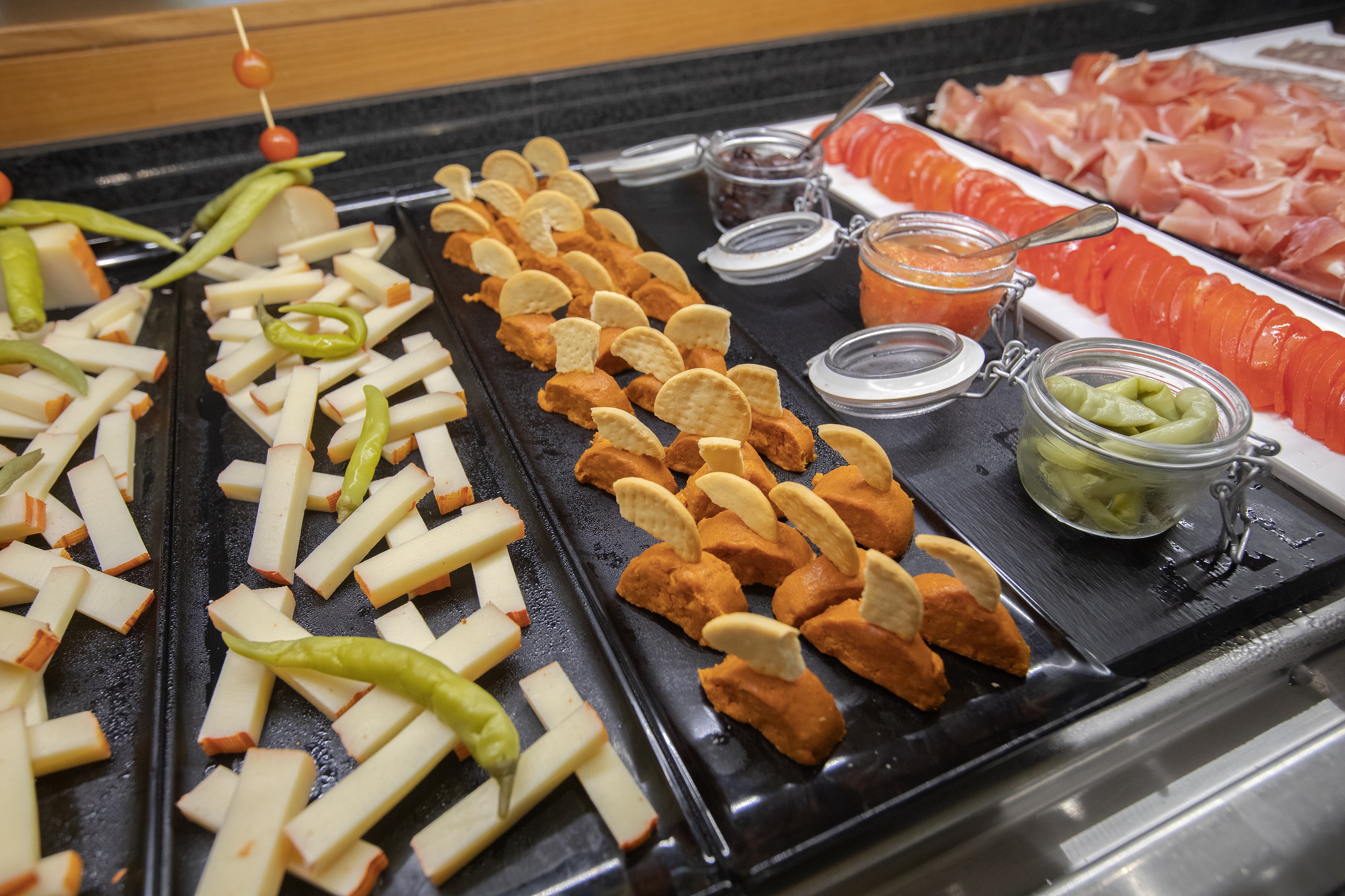 restaurant - buffet 13