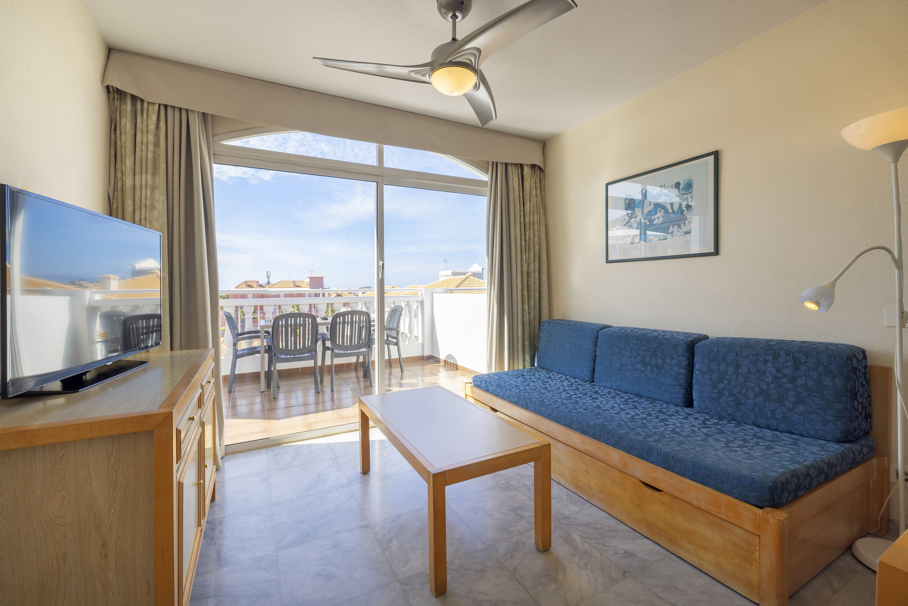 2 bedroom apartment 9908