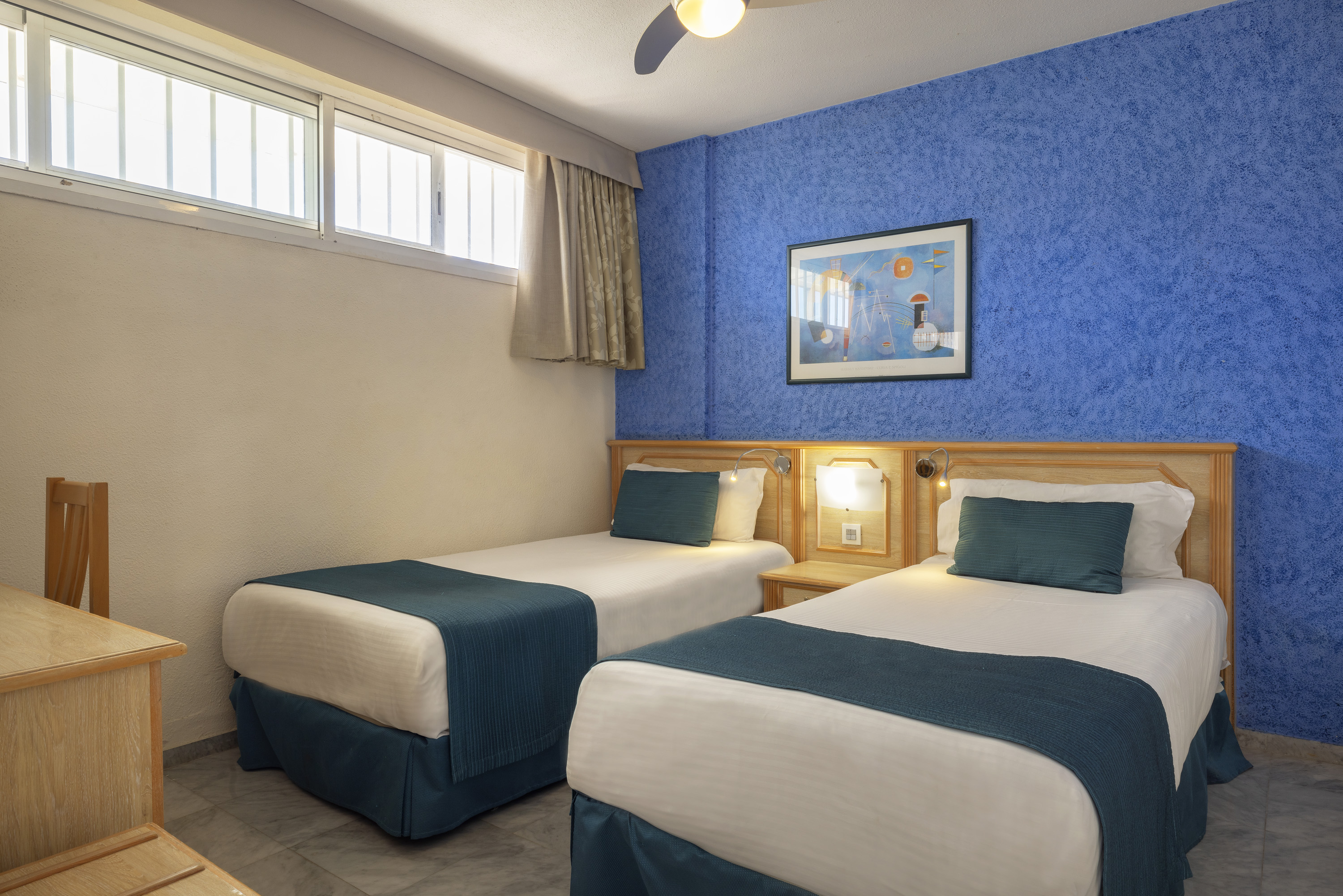 2 bedroom apartment 9930