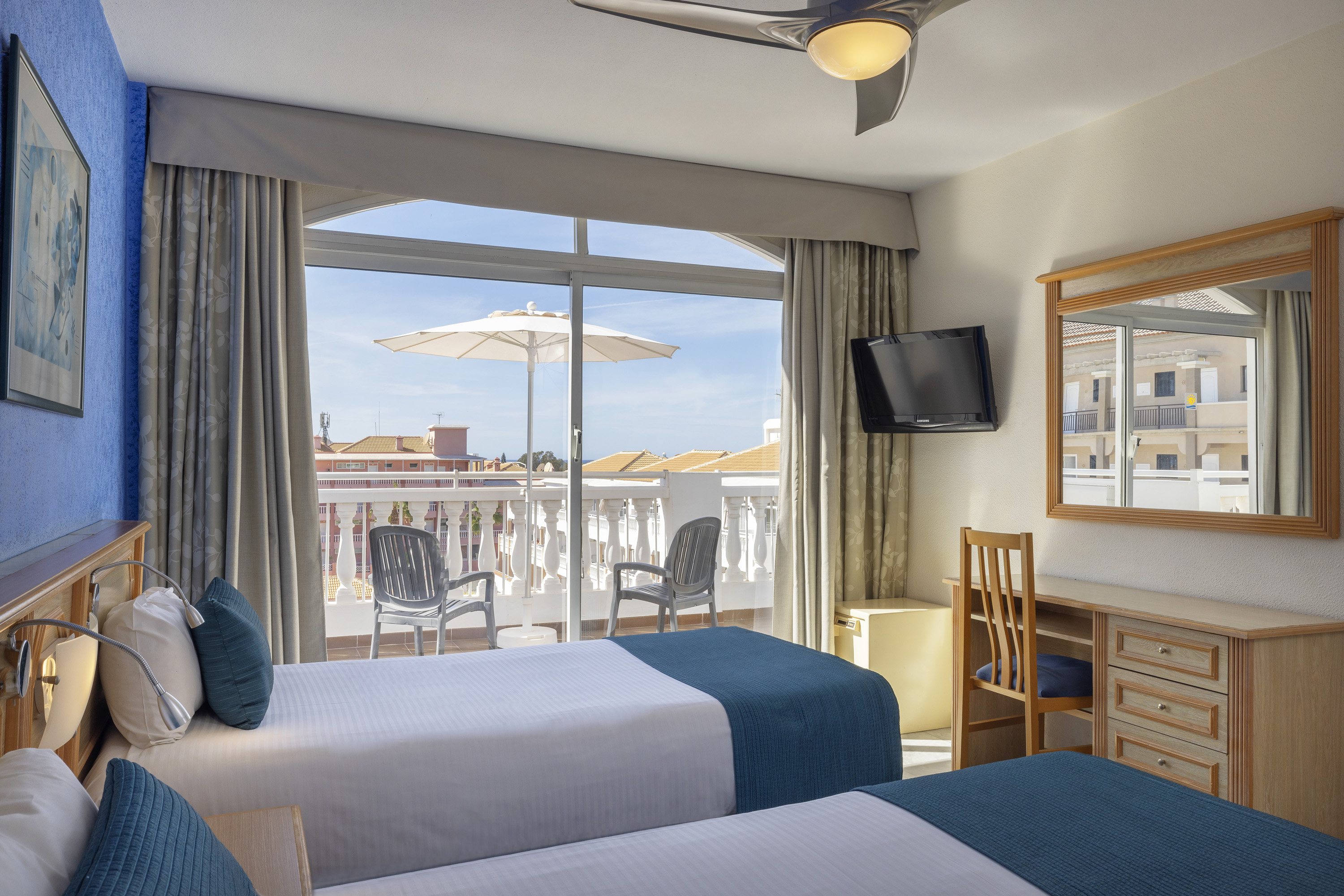 2 bedroom apartment 9956