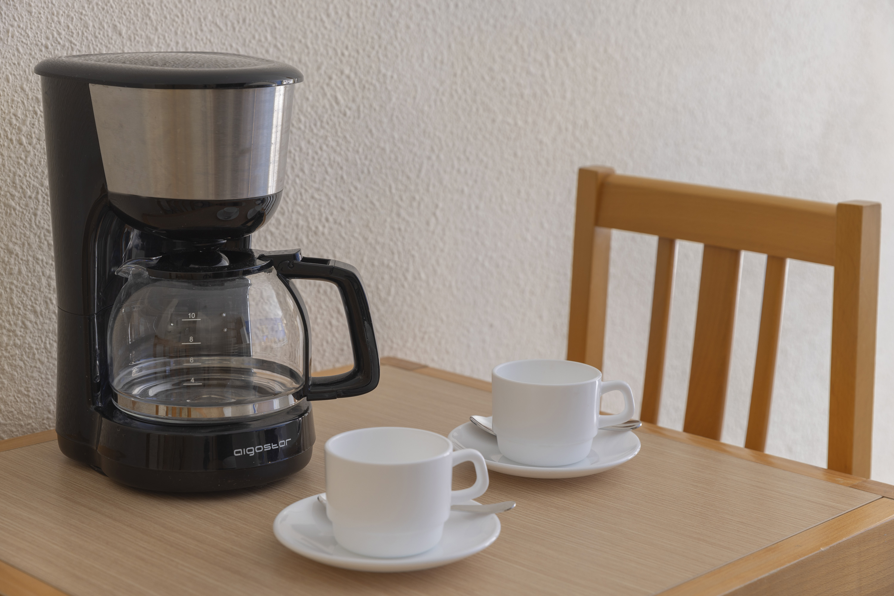 studio pool view 9082